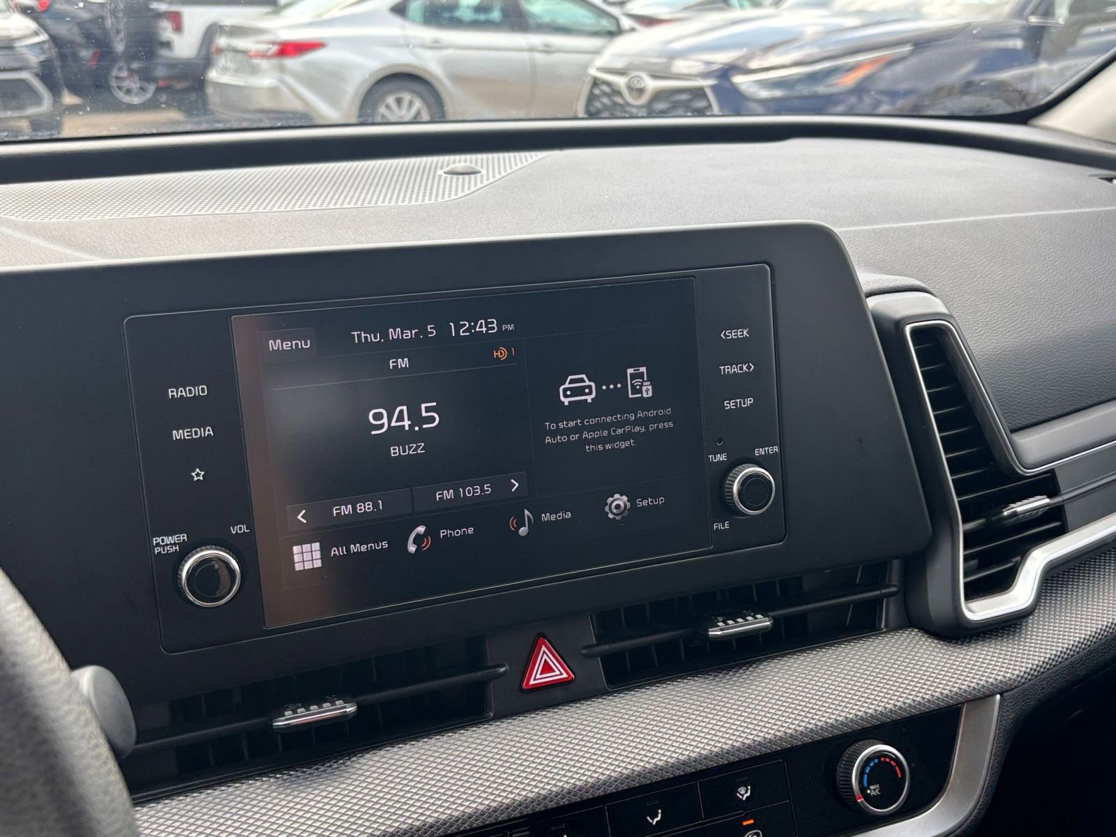 Used 2025 Kia Sportage LX image 20