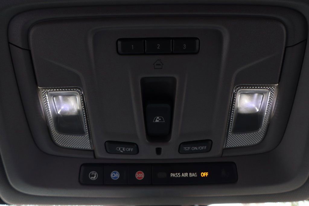 Used 2020 GMC Sierra 1500 SLT RWD image 26