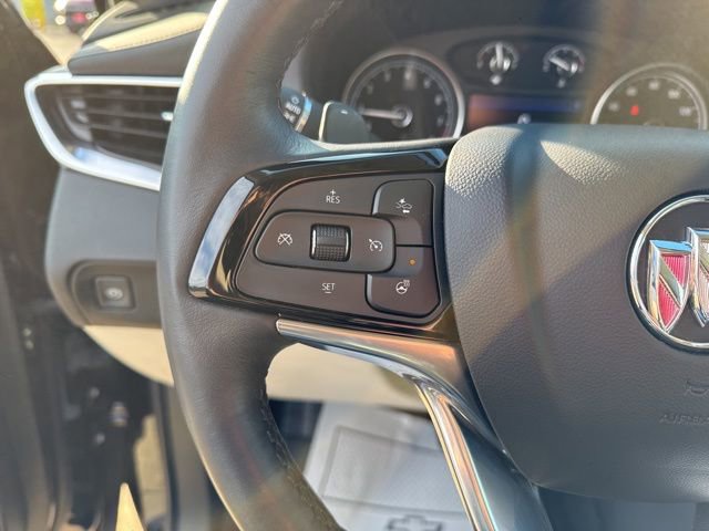Used 2023 Buick Enclave Essence image 14