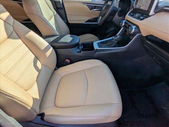 Used 2023 Toyota RAV4 XLE Premium image 19