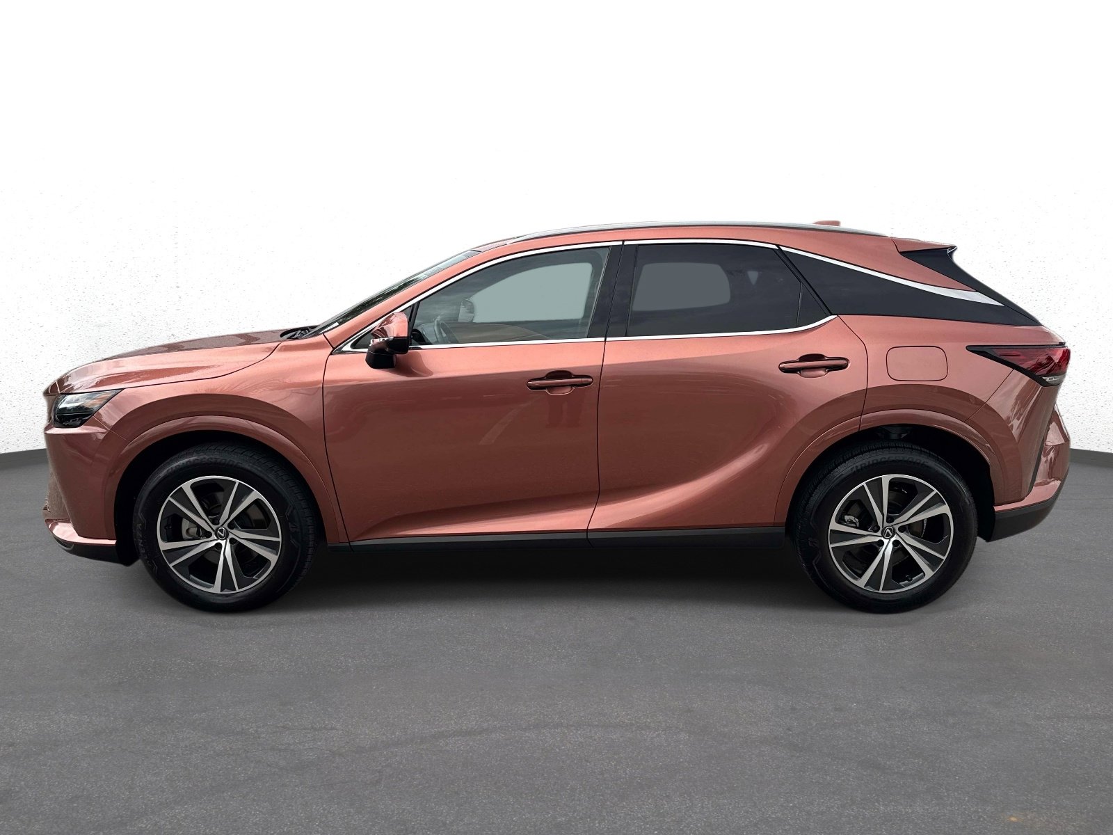 Certified 2025 Lexus RX 350 Premium w/ Accessory Package (Z1) FWD image 6