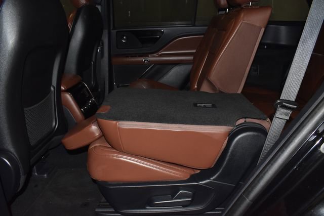 Used 2025 Lincoln Aviator Reserve image 30