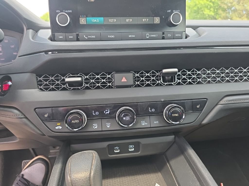 Used 2023 Honda Accord EX image 16