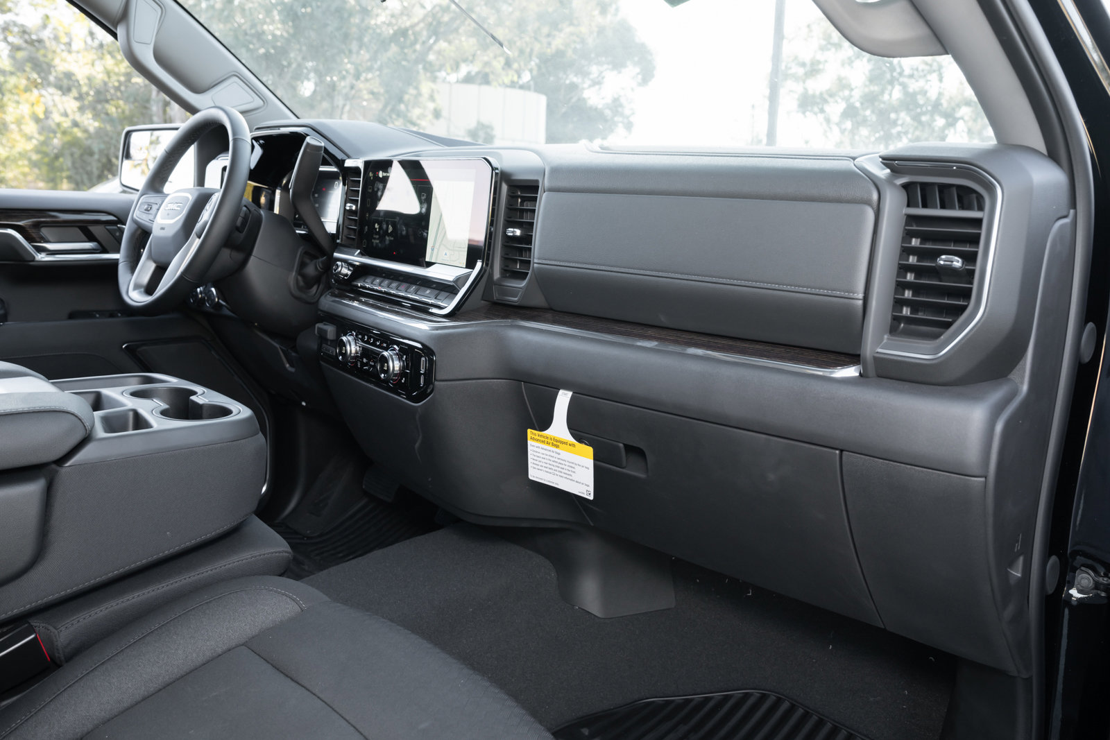 New 2024 GMC Sierra 1500 SLE w/ Preferred Package image 74