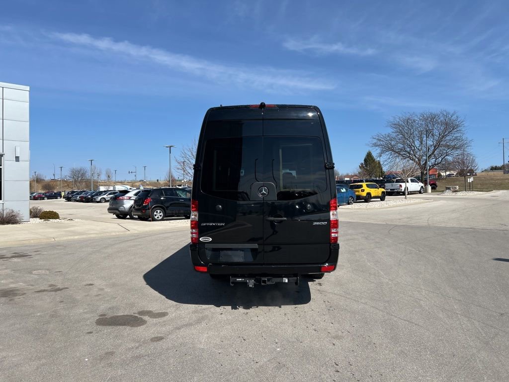 Used 2017 Mercedes-Benz Sprinter 2500 image 7