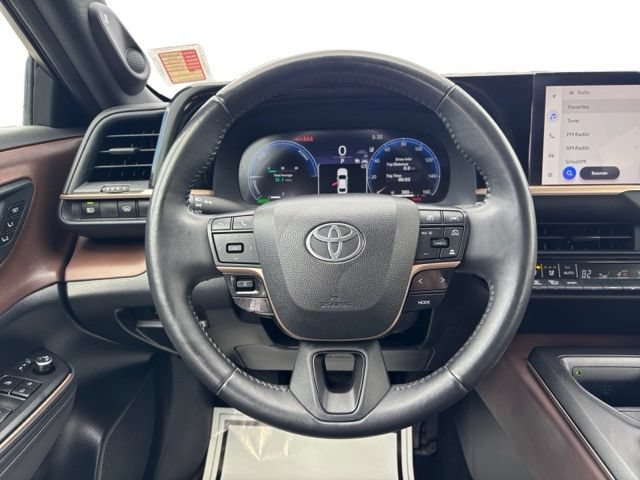 Used 2023 Toyota Crown AWD/4WD image 16