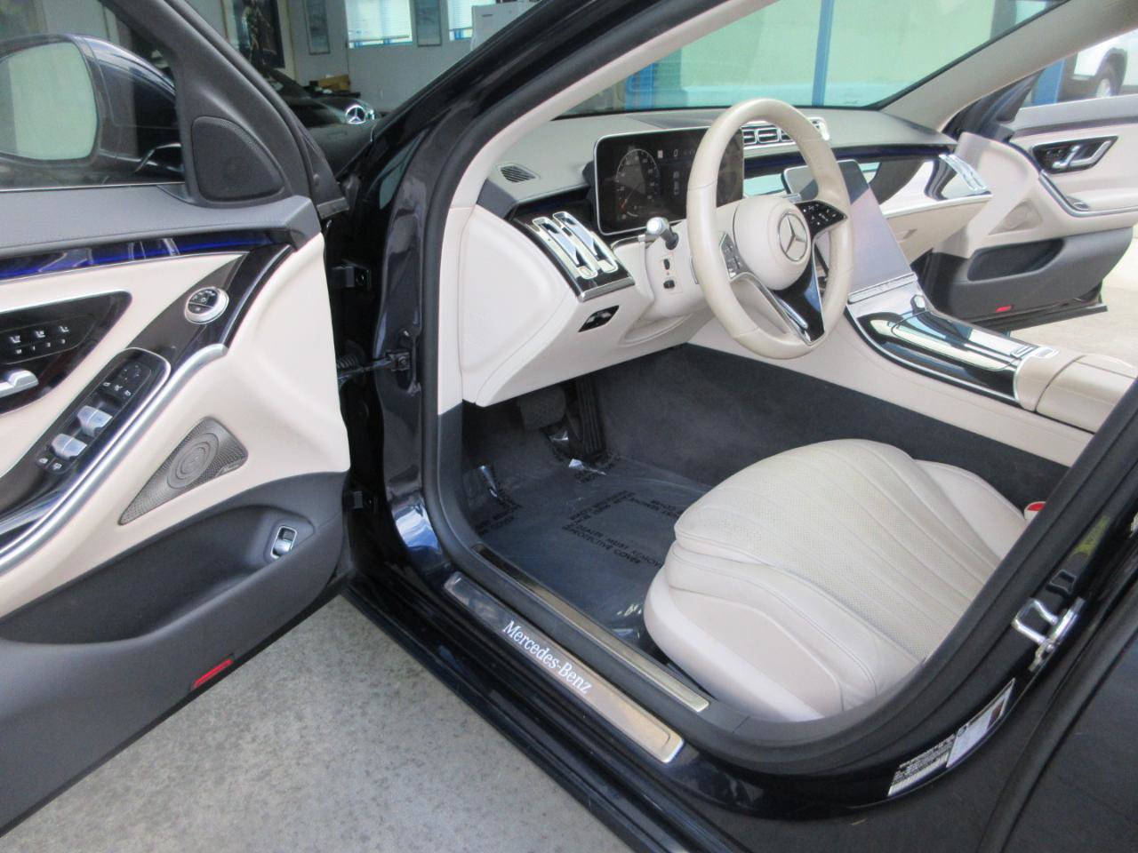 Used 2022 Mercedes-Benz S 580 4MATIC Sedan image 7