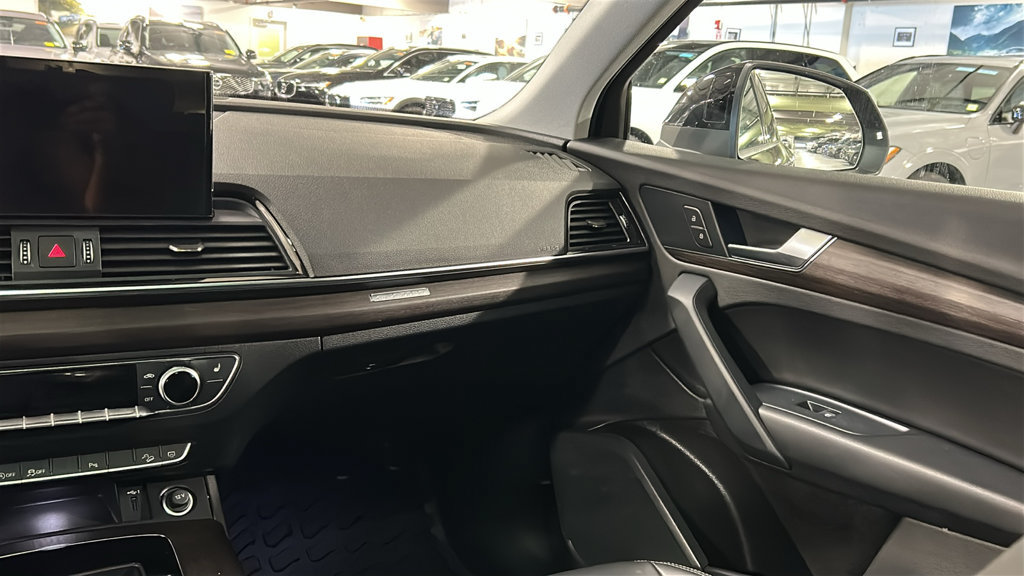 Used 2023 Audi Q5 2.0T Premium w/ Convenience Package AWD/4WD image 25