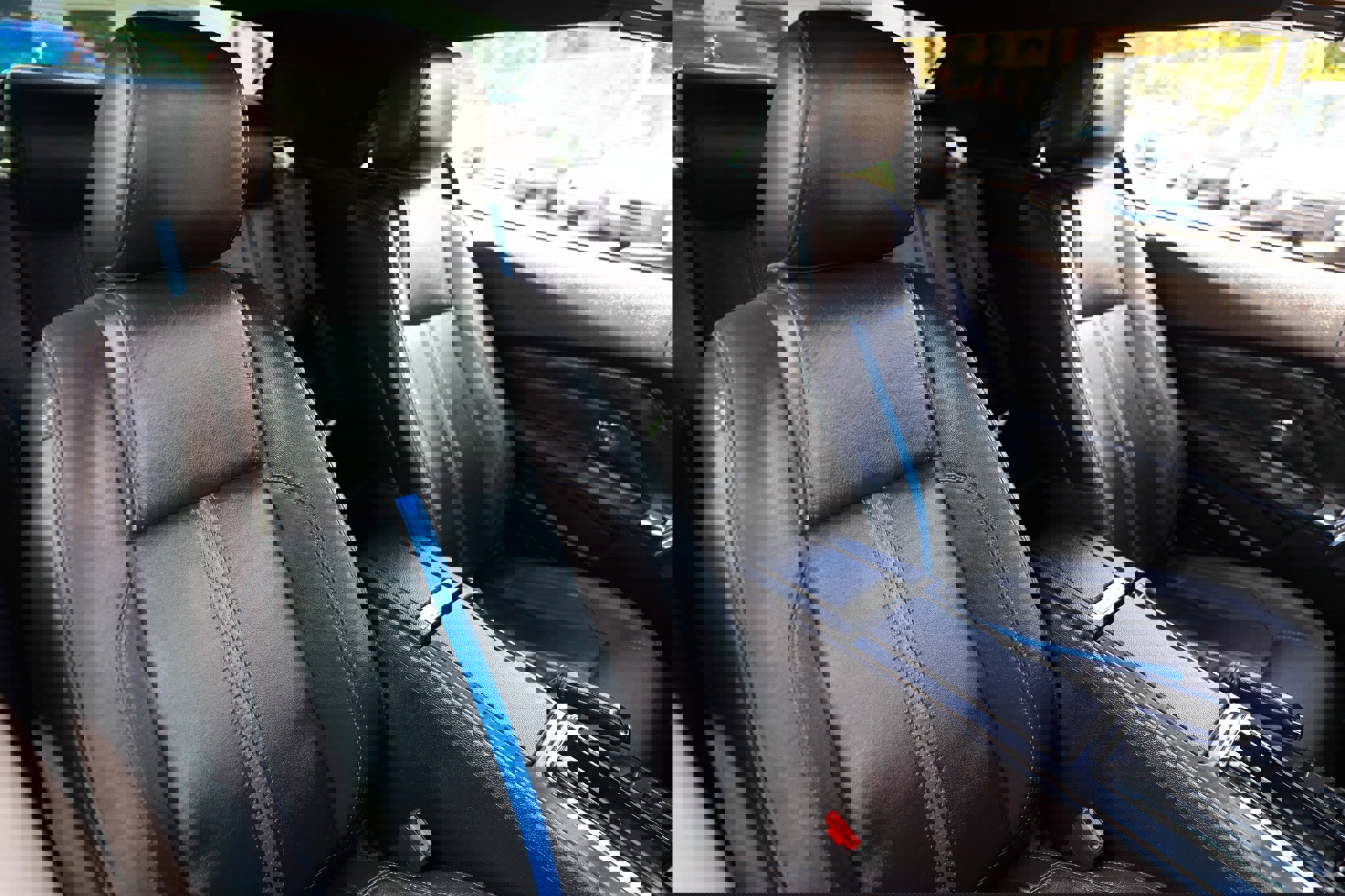 Used 2010 Ford Mustang GT image 19