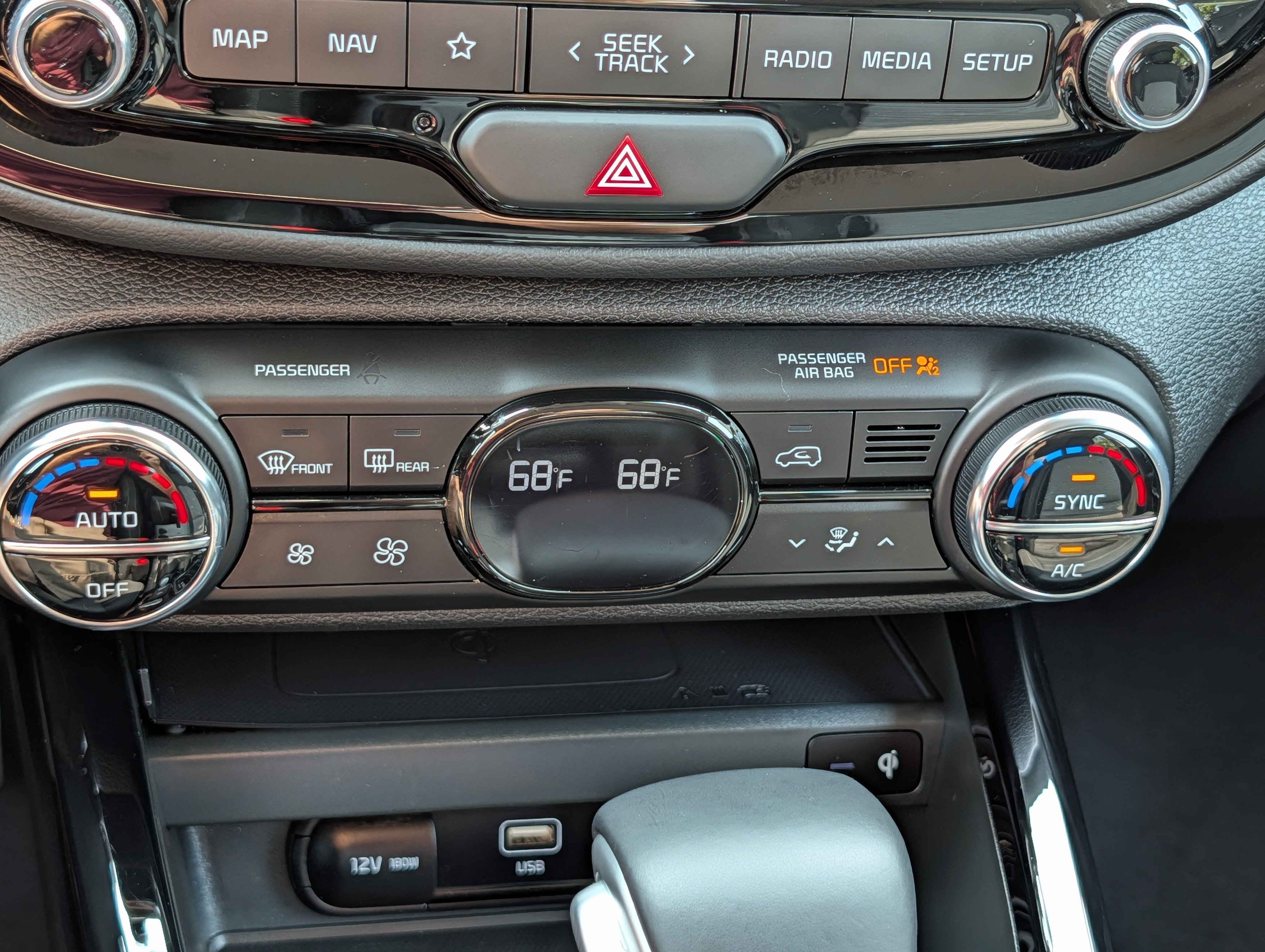 Certified 2024 Kia Soul EX FWD image 23
