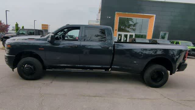 New 2026 RAM 3500 Tradesman AWD/4WD image 5