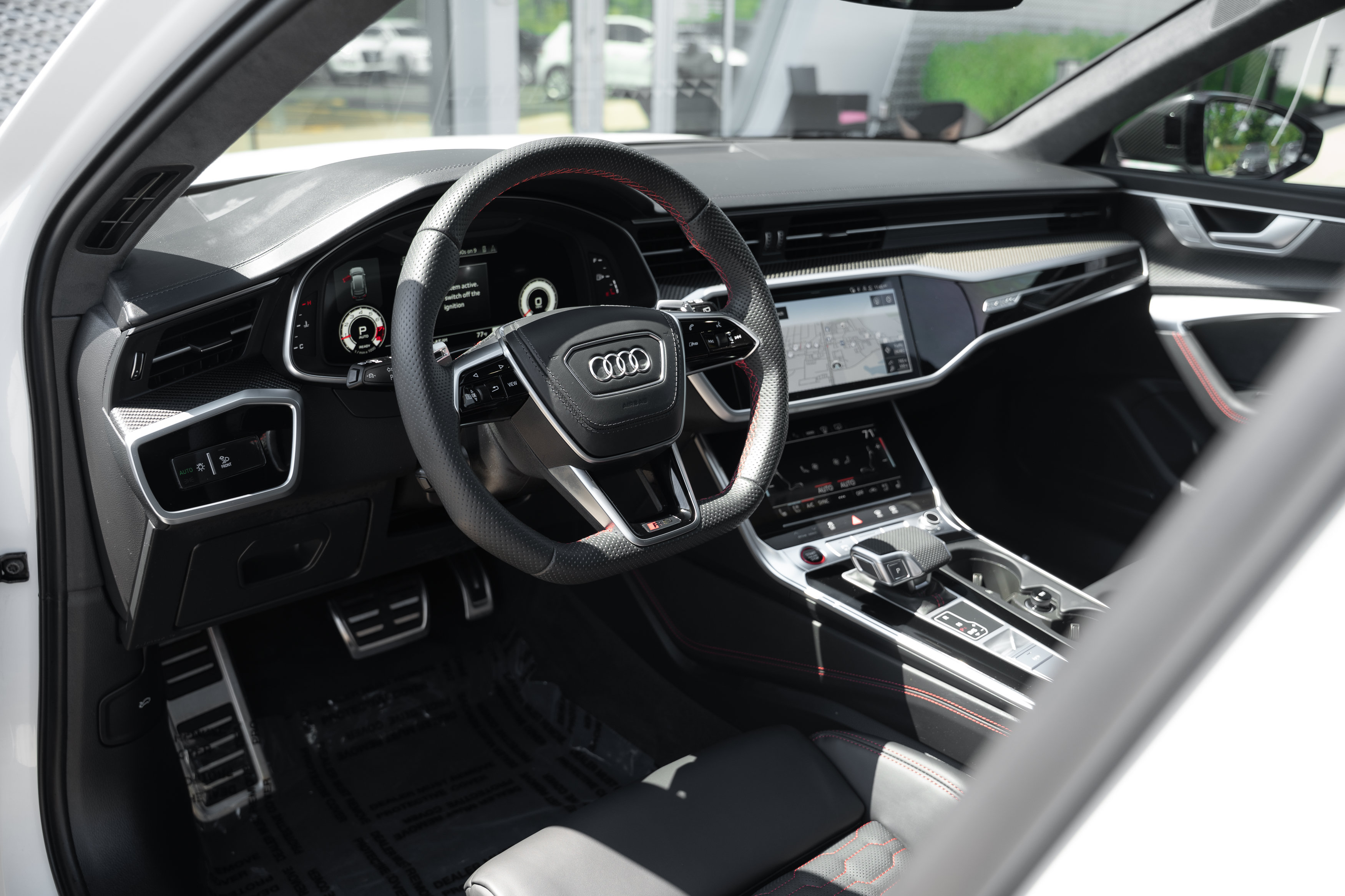 Certified 2025 Audi RS 6 performance AWD/4WD image 11