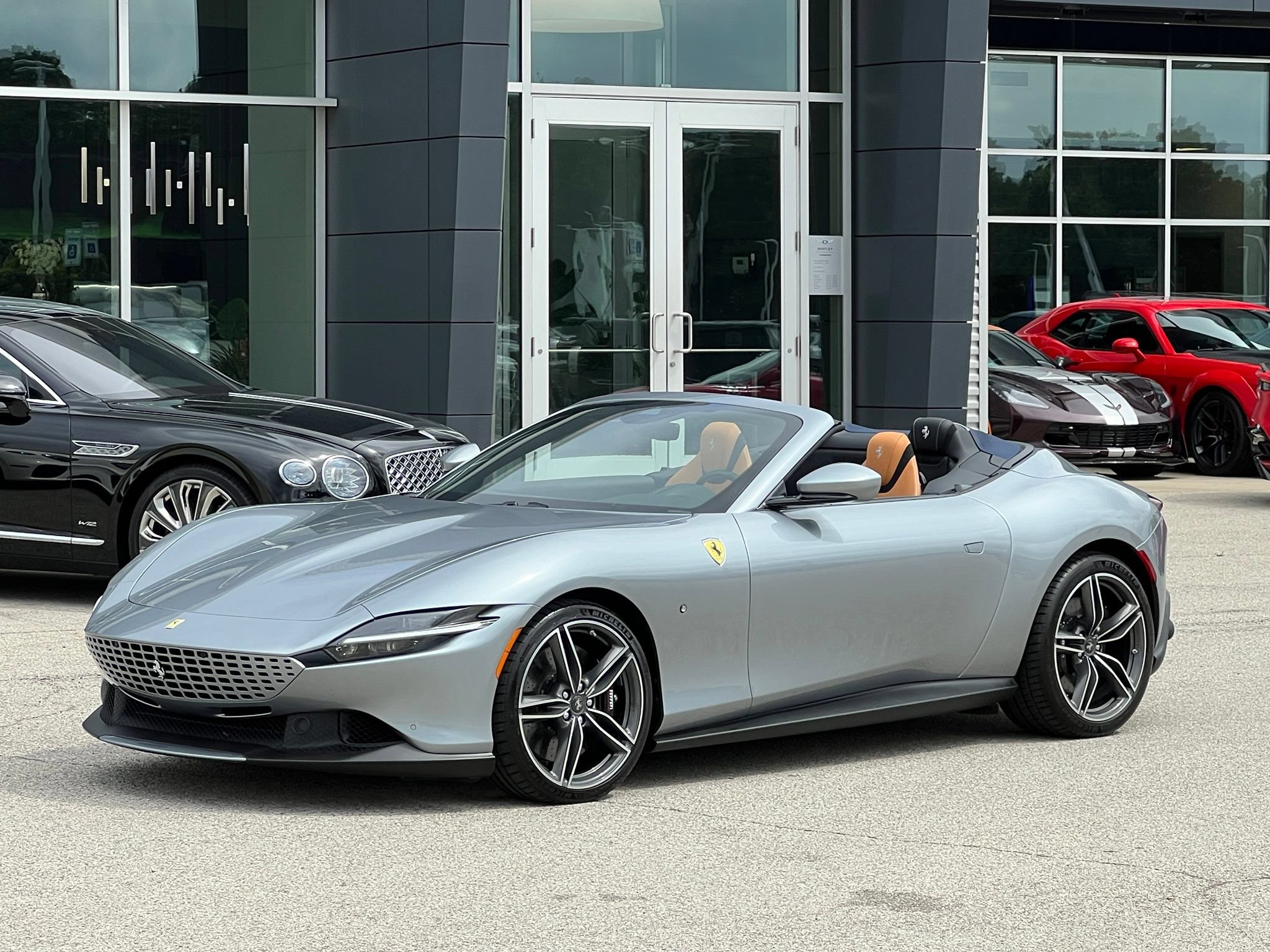 Used 2024 Ferrari Roma Spider RWD image 2