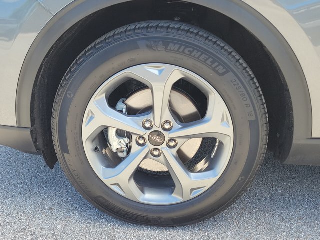 Certified 2025 Ford Escape ST-Line FWD image 4