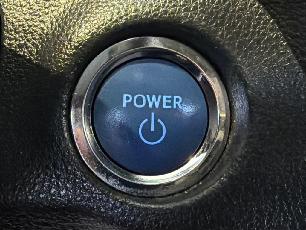 Certified 2022 Toyota RAV4 XLE Premium AWD/4WD image 28