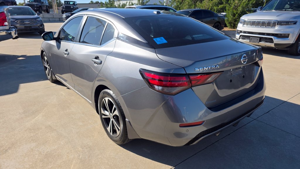 Used 2023 Nissan Sentra SV FWD image 3