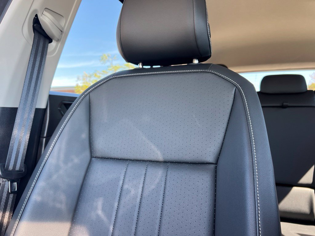 Used 2023 Volkswagen Tiguan SE FWD image 22