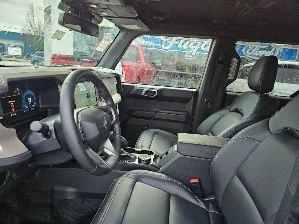 New 2025 Ford Bronco Outer Banks w/ Sasquatch Package image 13