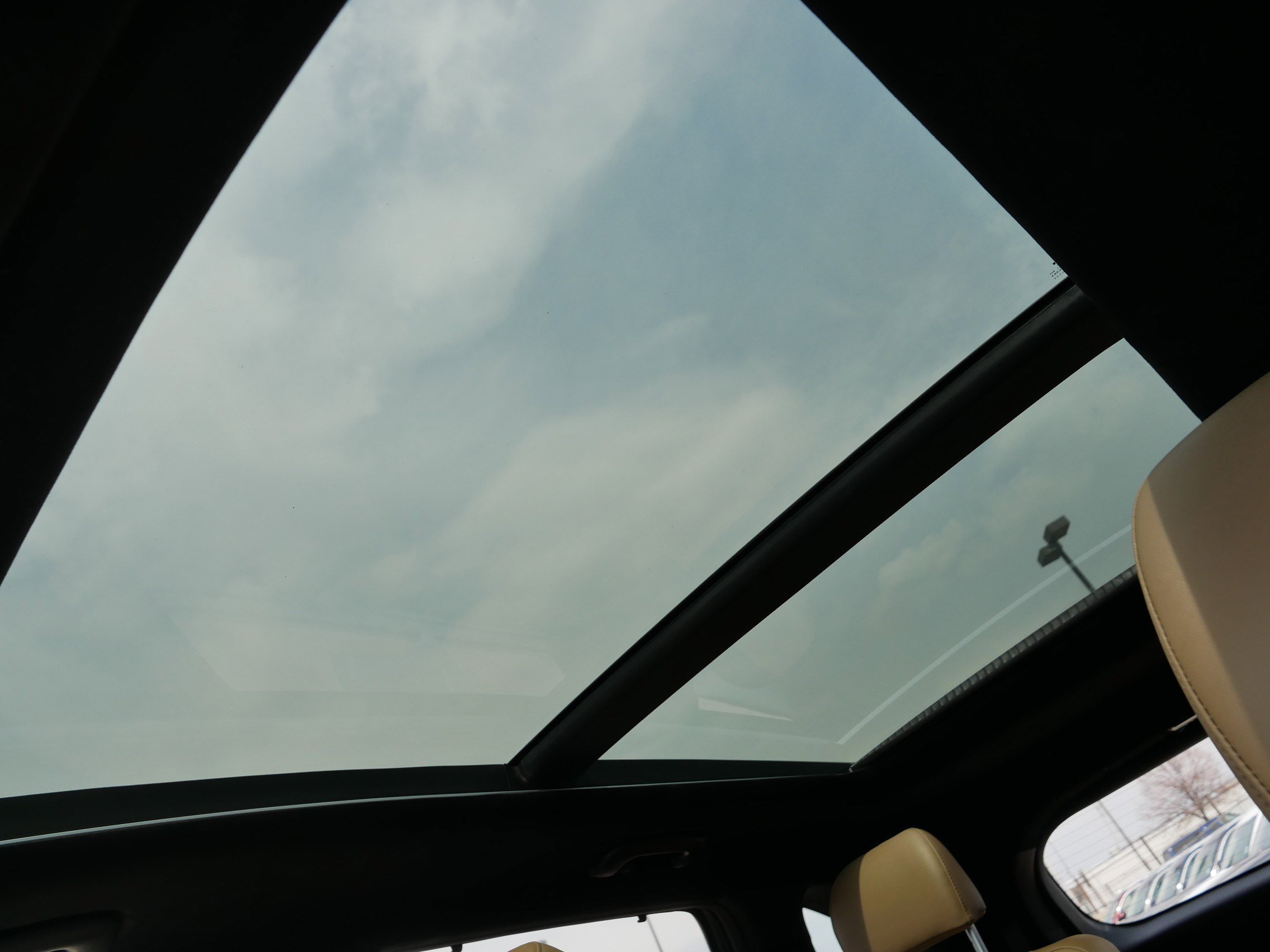 Certified 2024 Kia Sorento SX Prestige w/ Olive Brown Leather Package image 32