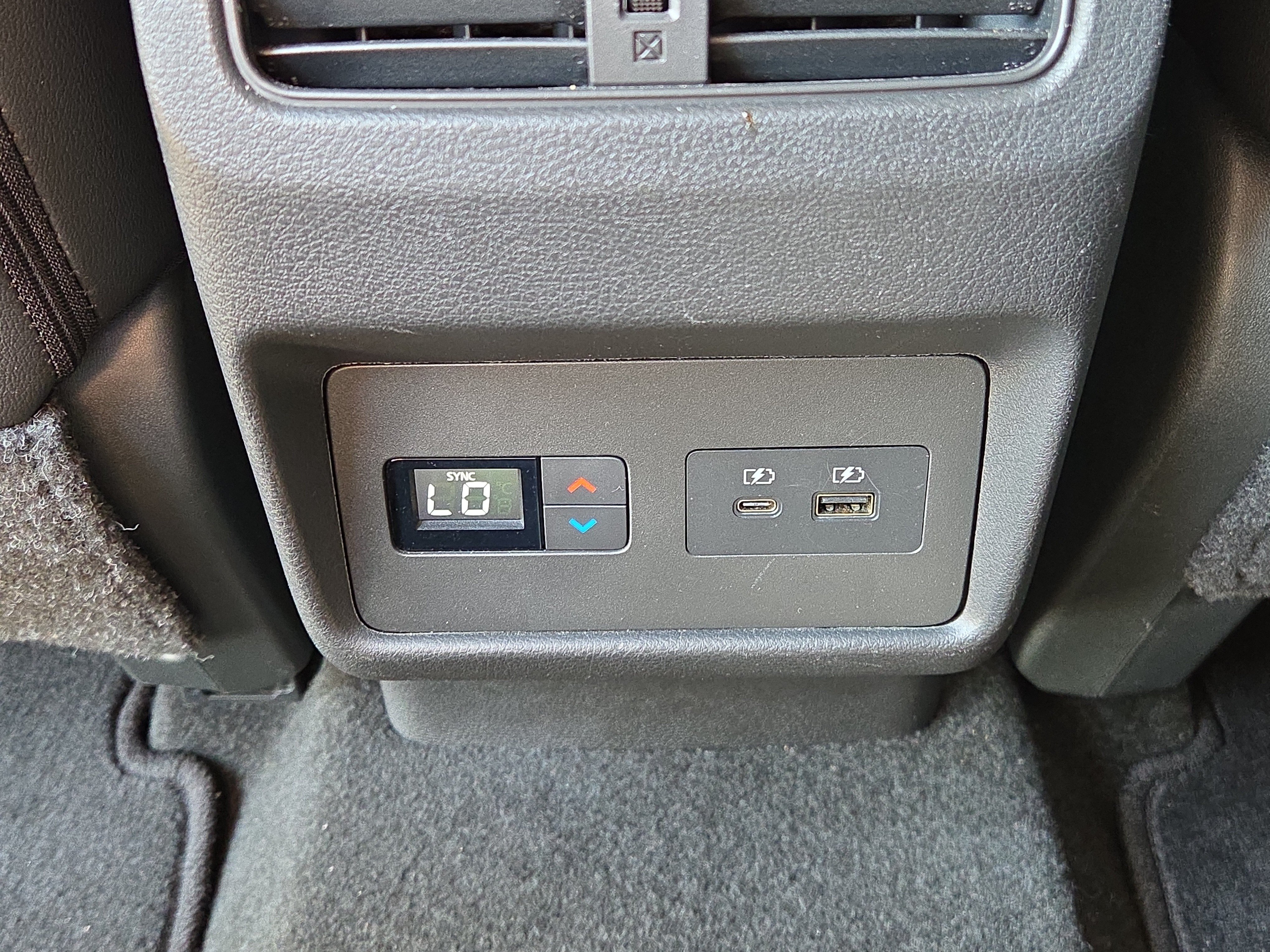 Used 2023 Nissan Rogue SL w/ SL Premium Package FWD image 12