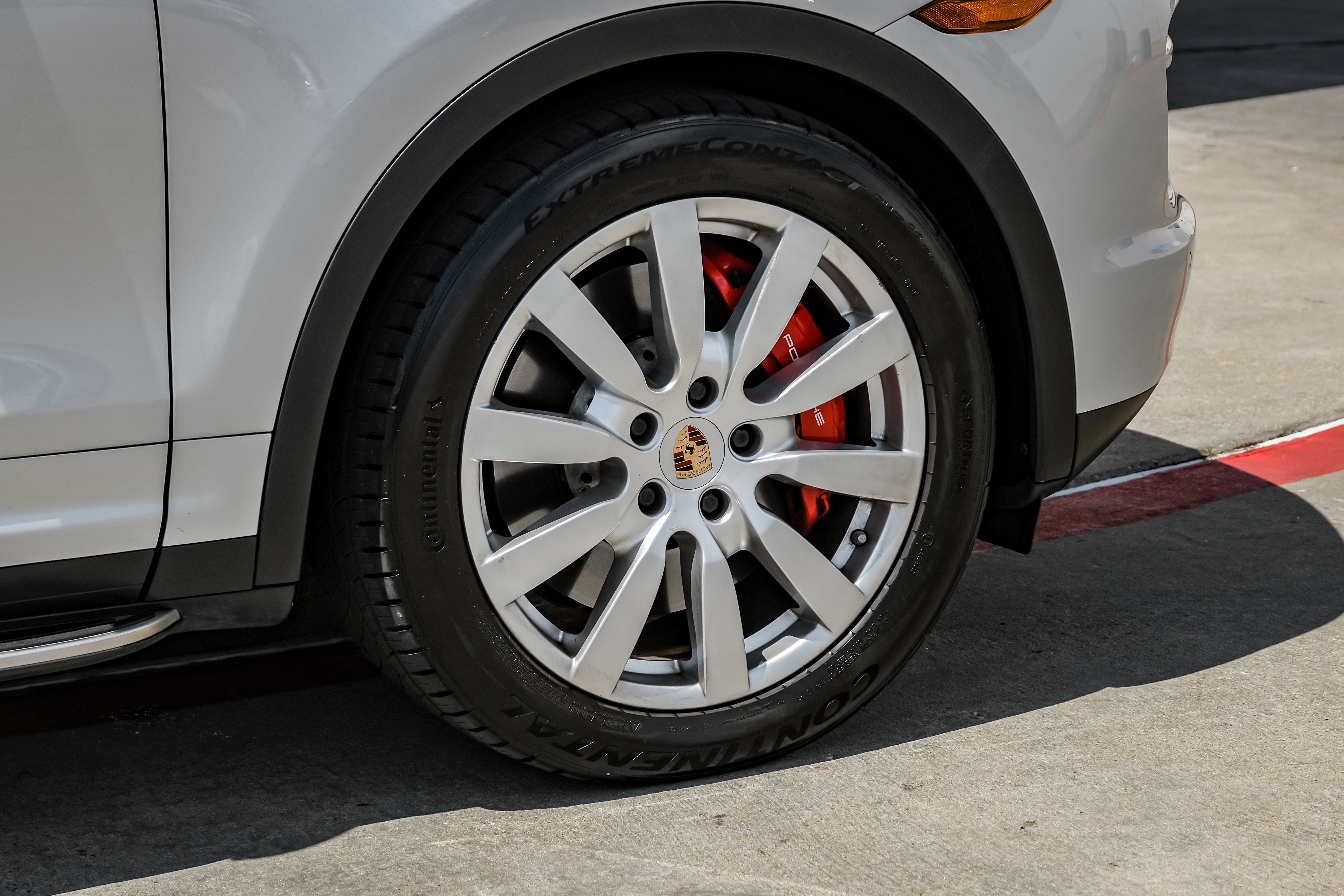 Used 2013 Porsche Cayenne Turbo AWD/4WD image 50