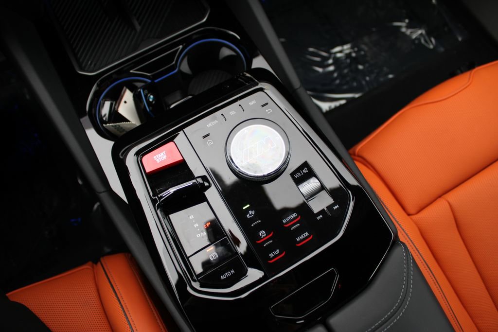 Used 2026 BMW M5 w/ Carbon Package image 26
