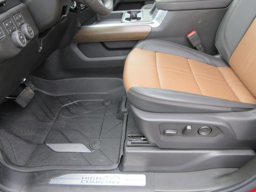 New 2026 Chevrolet Silverado 3500 High Country w/ High Country Premium Package image 23