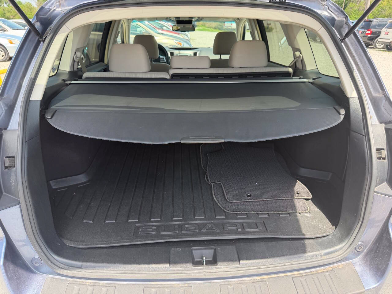 Used 2014 Subaru Outback 2.5i Premium AWD/4WD image 17