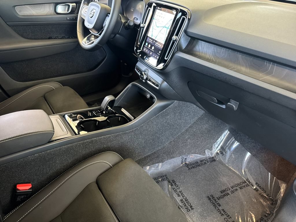 Certified 2023 Volvo C40 P8 Recharge Ultimate w/ Protection Package Premier AWD/4WD image 15