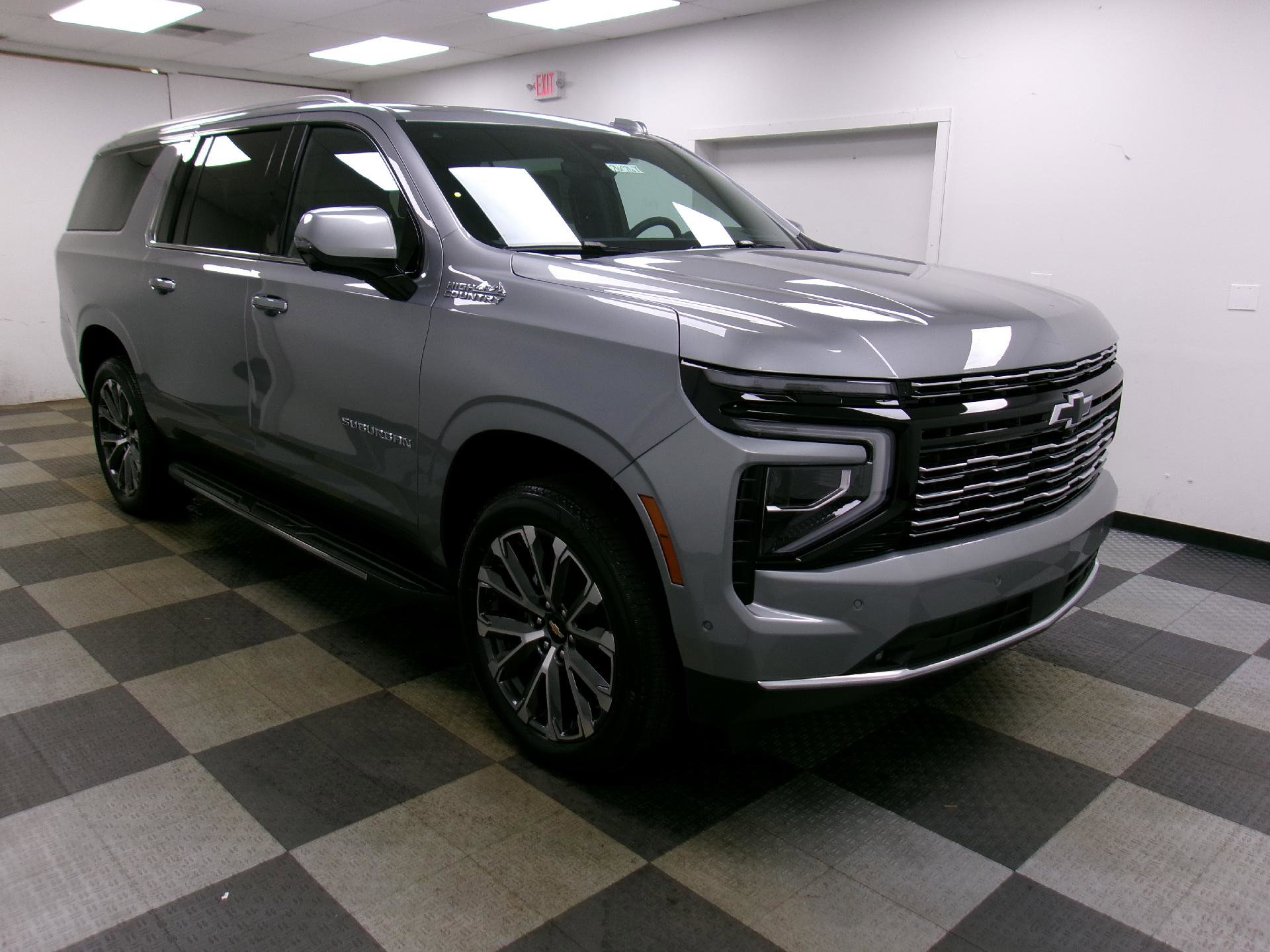 New 2026 Chevrolet Suburban High Country w/ Sun And Tow Package AWD/4WD image 17