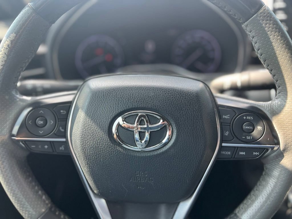 Used 2020 Toyota Avalon Limited FWD image 12