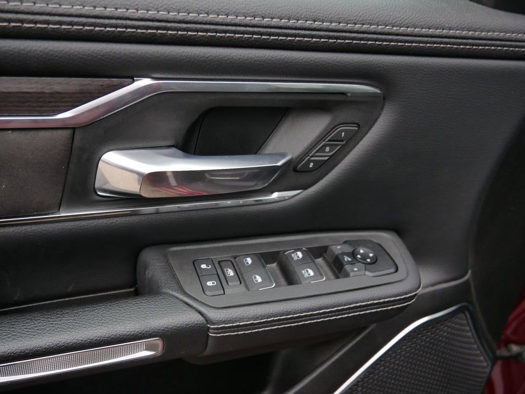 Used 2025 RAM 1500 Laramie image 8