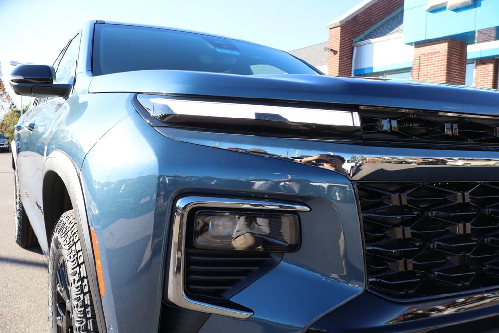 New 2026 Chevrolet Traverse Z71 w/ Enhanced Driving Package image 4