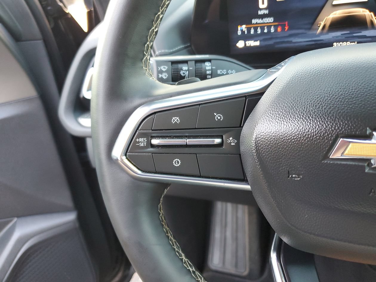 Used 2026 Chevrolet Traverse LT FWD image 27
