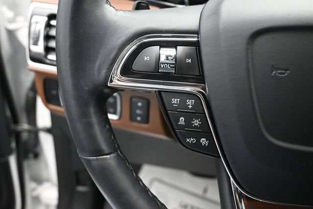 Certified 2023 Lincoln Navigator Reserve AWD/4WD image 12