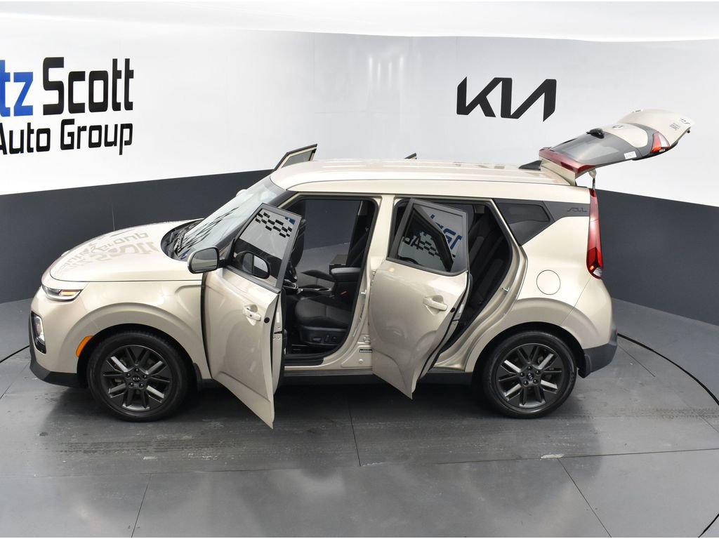 Used 2020 Kia Soul EX image 38