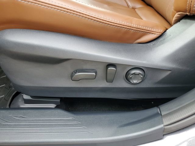 Used 2025 Subaru Outback Touring XT w/ Popular Package #2 image 18