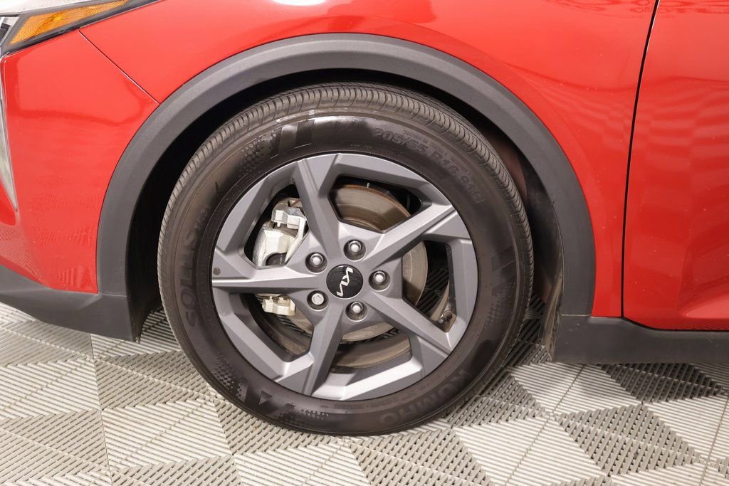 Used 2025 Kia K4 LXS image 16