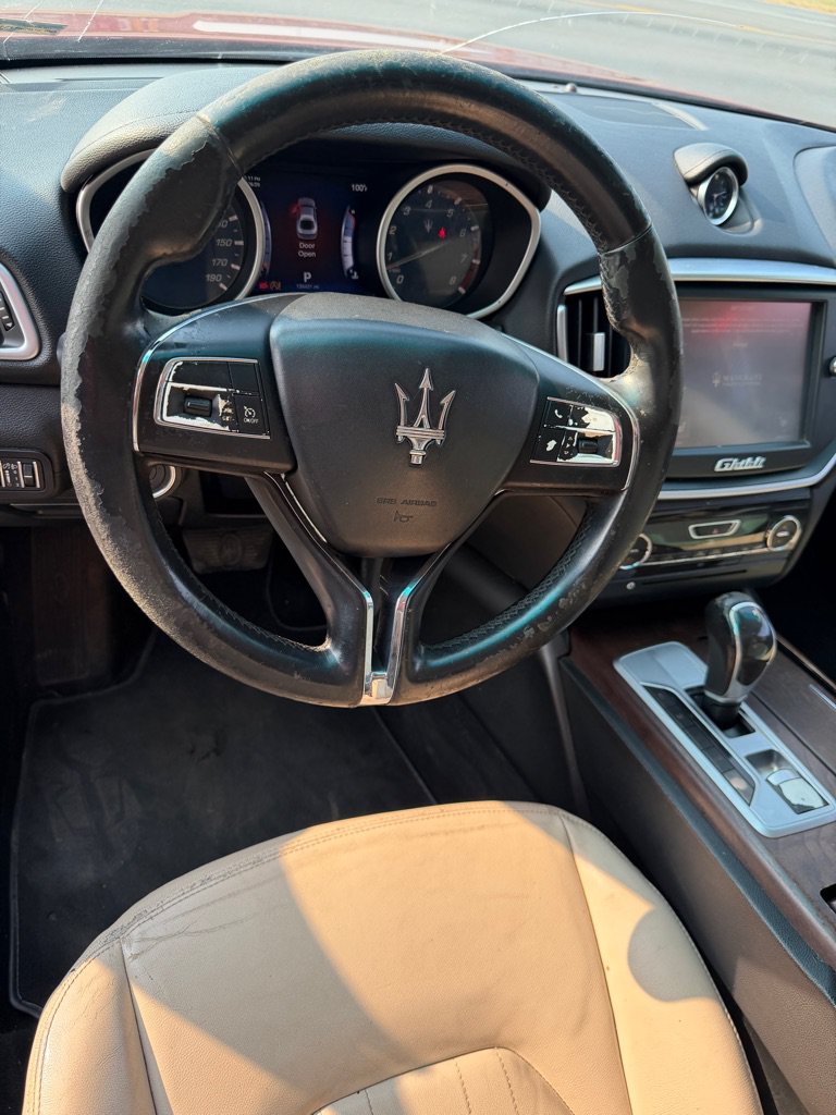 Used 2016 Maserati Ghibli RWD image 37