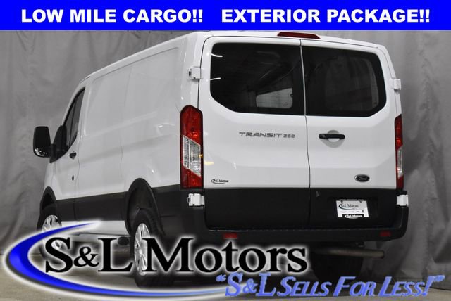 Used 2024 Ford Transit 250 Low Roof w/ Exterior Upgrade Package image 2
