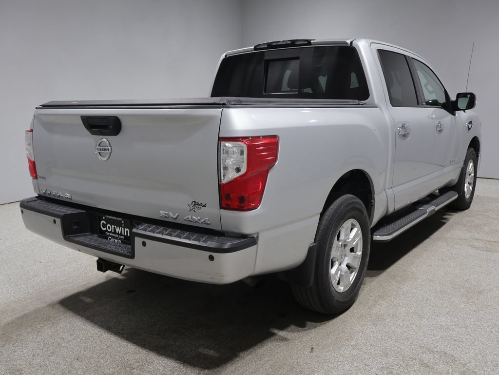 Used 2017 Nissan Titan SV AWD/4WD image 2