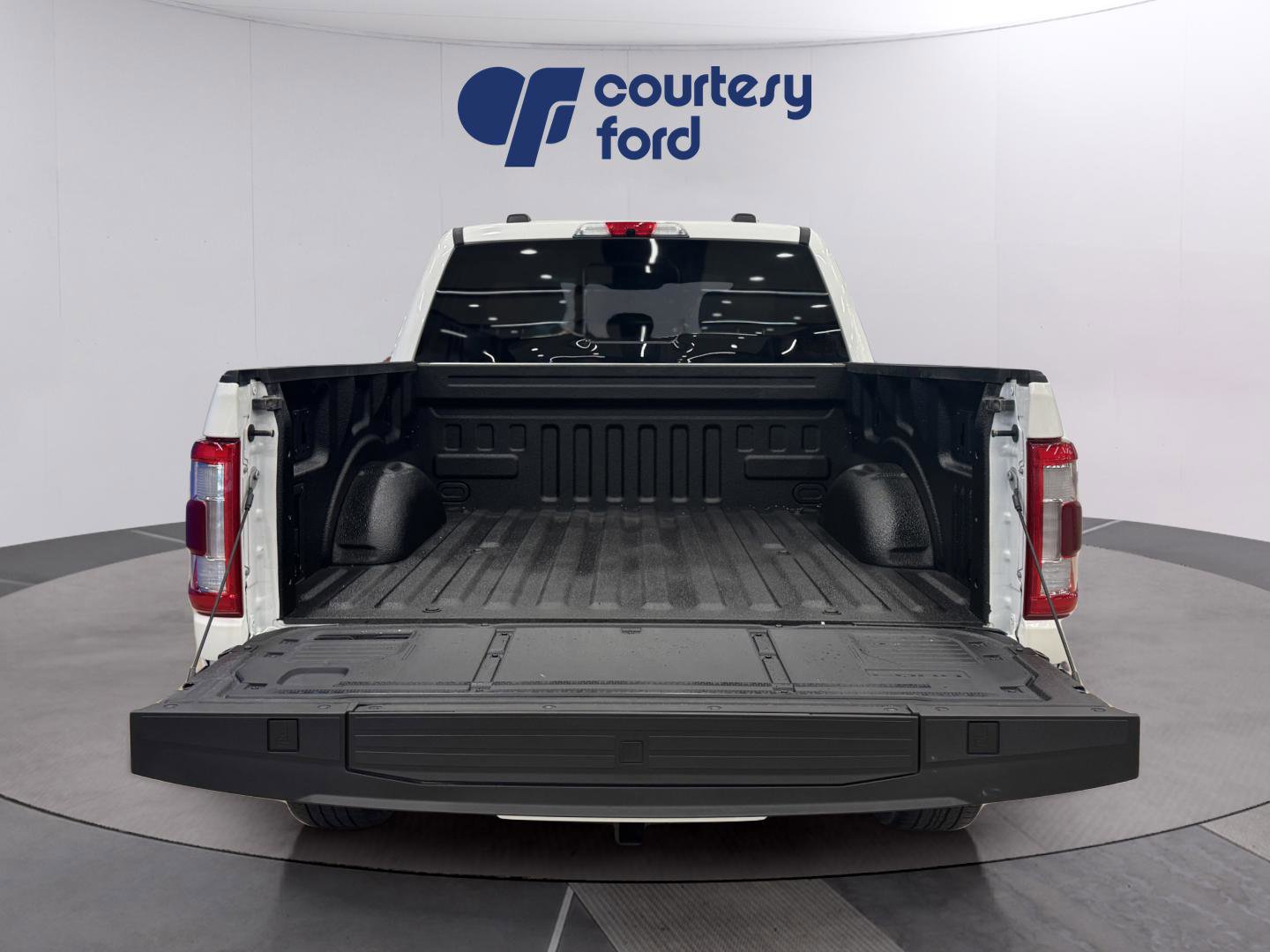 Used 2021 Ford F150 Platinum w/ Equipment Group 701A High AWD/4WD image 7