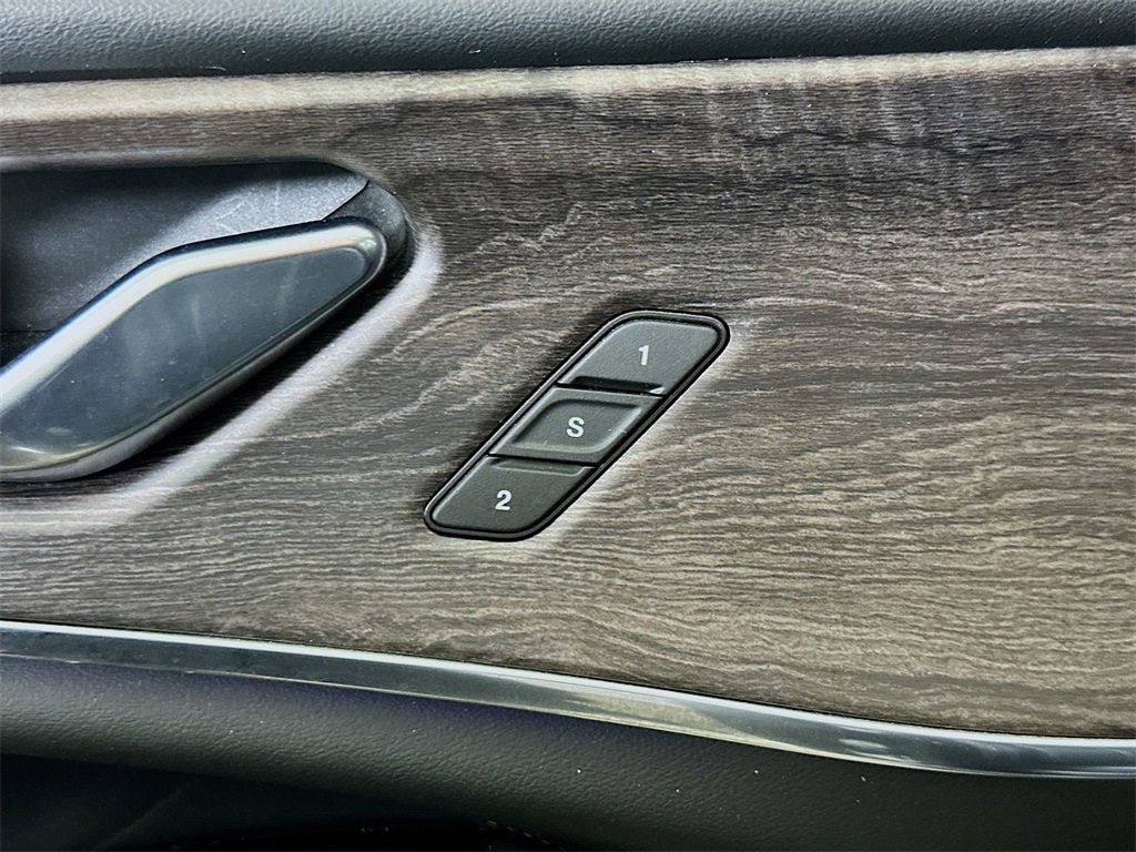 Used 2022 Jeep Grand Cherokee Overland image 21