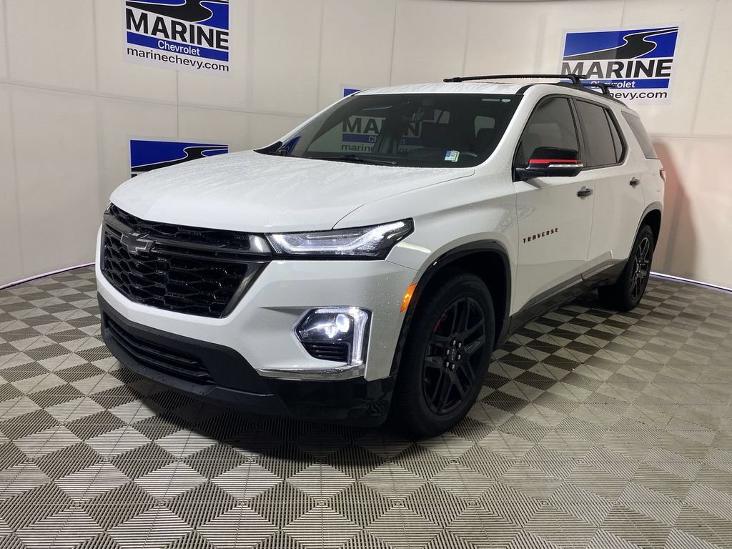 Used 2023 Chevrolet Traverse Premier w/ Redline Edition FWD image 14