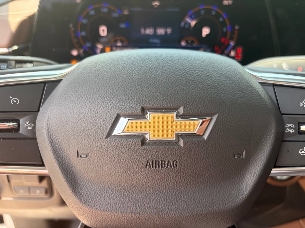 Used 2025 Chevrolet Suburban High Country AWD/4WD image 29