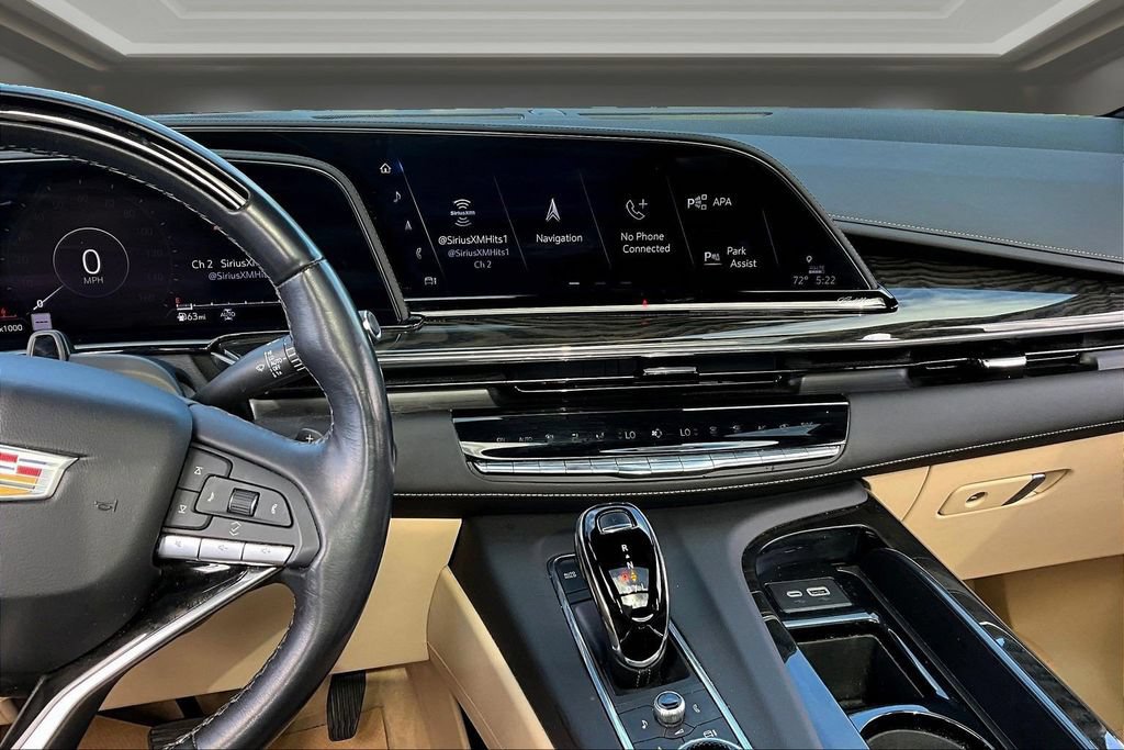 Used 2023 Cadillac Escalade Premium Luxury w/ LPO, Floor Liner Package AWD/4WD image 9