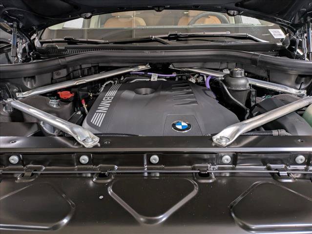 Used 2026 BMW X7 xDrive40i AWD/4WD image 19
