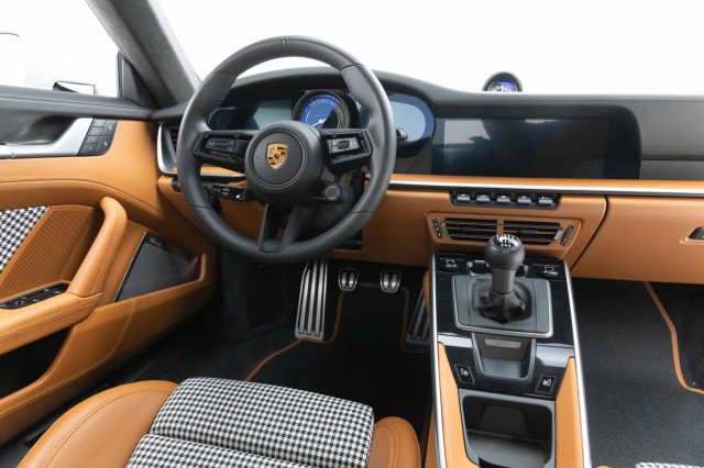 Used 2023 Porsche 911 Sport Classic image 14