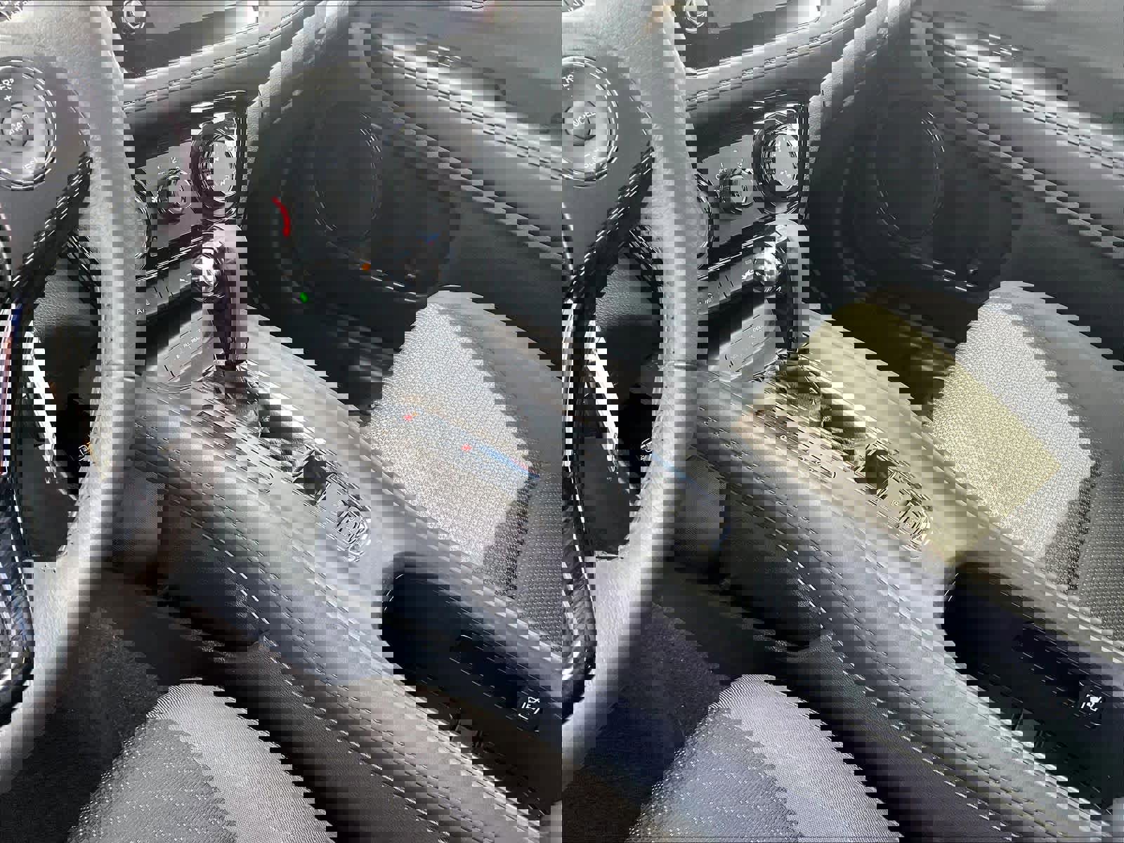 Used 2019 Honda HR-V Sport image 18