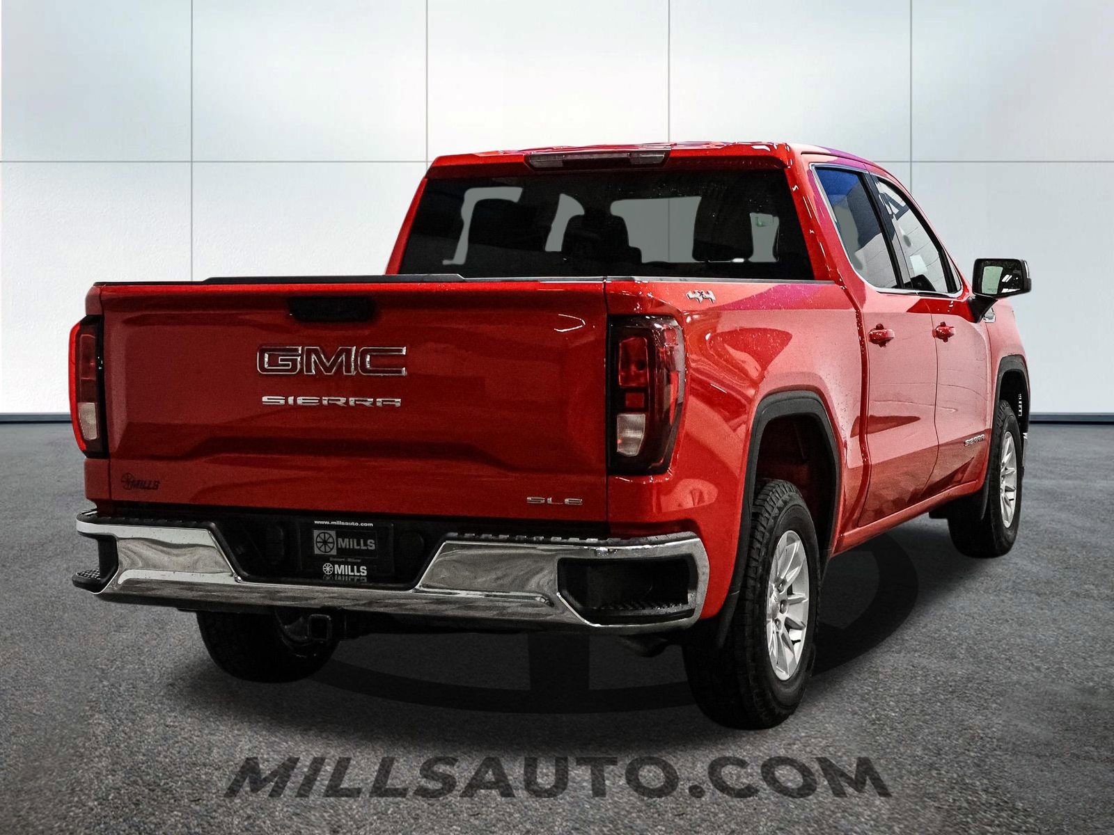 Used 2024 GMC Sierra 1500 SLE image 7